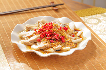 Classic Sichuan Cuisine White Pork with Garlic