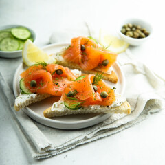 Smoked salmon with cream cheese on toast
