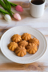 bolu kering, bahulu cake is mini cake baked until crispy