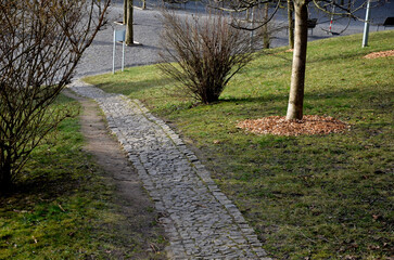 abbreviation of rectangularly connected park paths. so that people walking in the shortest possible...