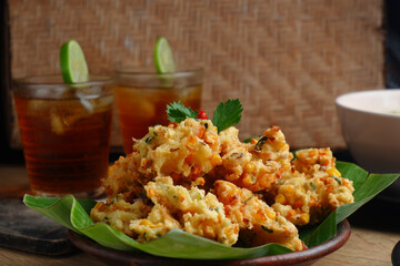 vegetable fritter Indonesian cuisine