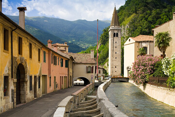 Vittorio Veneto (Tv), Serravalle, Fiume Meschio. verso il Duomo