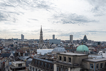 Obraz premium Brussels, Belgium, 17 March 2023. View of La Grand'Place, City Hall and the courthouse from the roof of the new administrative center of the City of Brussels, Brucity.