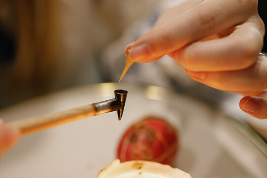 Wax preparation. Heated. Special tool. Tradition