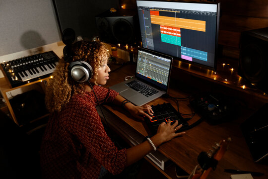 Audio producer at home studio 