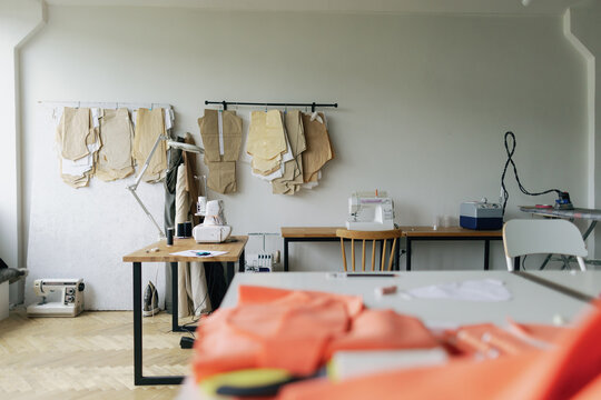 Room atelier workspace 