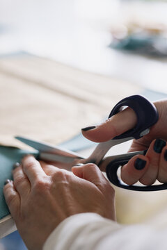 Anonymous tailoring scissors dressmaker