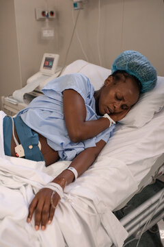 Pregnant black woman breathing during contractions