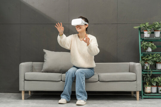 Women wear VR glasses