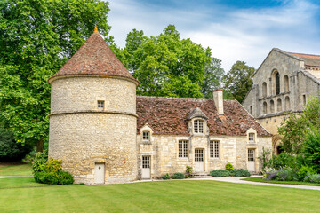 Fototapeta na wymiar Abbaye de Fontenay, Bourgogne