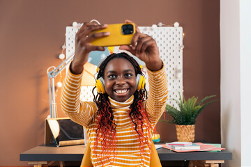 Teen Blogger taking self picture