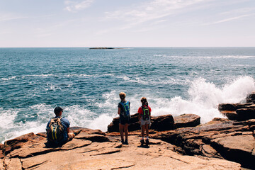 Fototapeta premium watching the waves