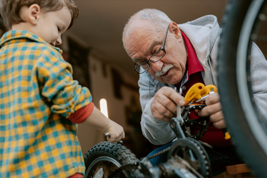 Repairing bike 