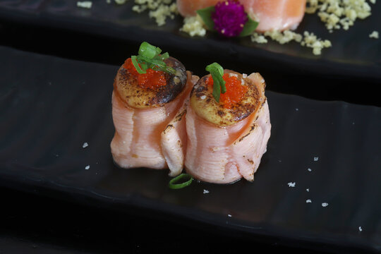 Joe Sushi / Japanese Food / Salmon
