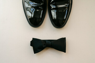 men dress shoes with bow tie