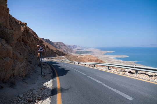 A road to the Dead Sea