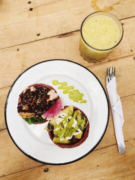 Two sopes on a plate