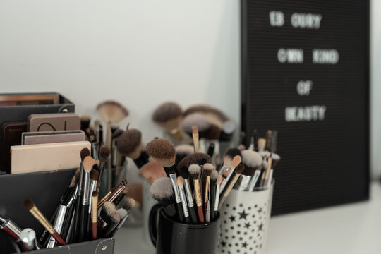 Makeup brushes