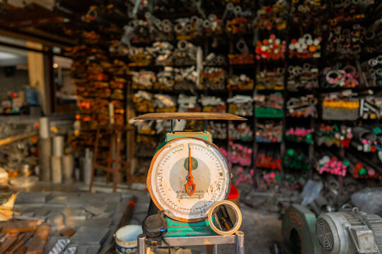 Scale in shop that sells metal details 