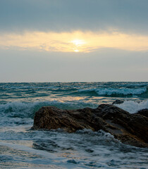 Naklejka premium stone at the sea