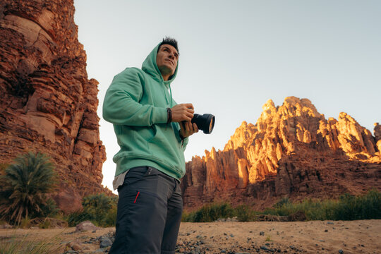 Professional photographer in the desert