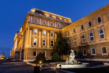Obraz na płótnie Canvas Evening view of Buda castle in Budapest, Hungary