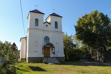 Naklejka premium Catholic church in the center of the city of Kitzman in Bukovina, Ukraine 2014.