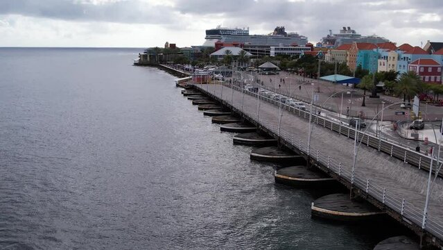 Drone video of Queen Emma bridge in cura&ccedil;ao cruise port
