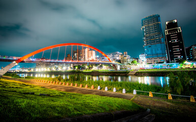city harbour bridge at night