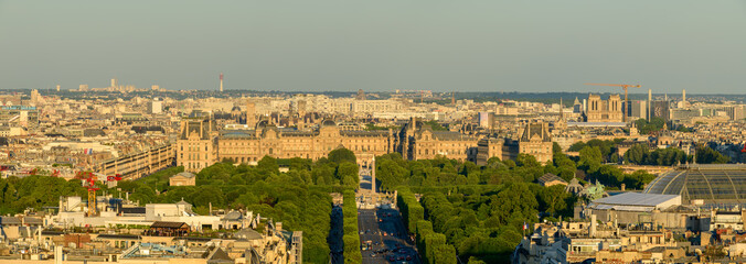 Obraz premium The Louvre , in Europe, in France, in Ile de France, in Paris, in summer, on a sunny day.
