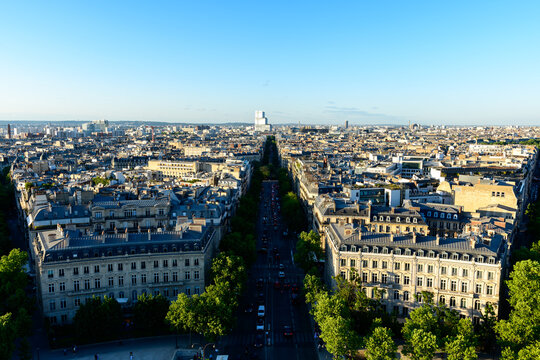 Avenue de Wagram , Europe, France, Ile de France, Paris, in summer on a sunny day.