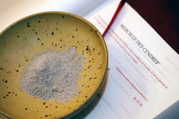 Faith and religion.  Catholic church.