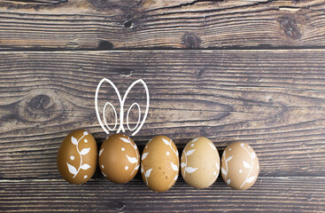 Ostermotiv / Osterdekoration / Ostereier mit Hasenohren