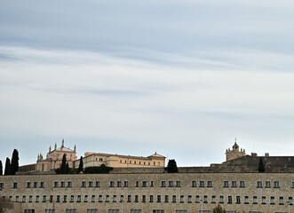 Obraz premium ventanas y monumentos Tarragona antigua, España