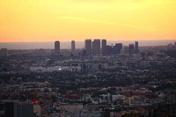 Naklejka na ściany i meble Skyline von Los Angeles bei Sonnenuntergang