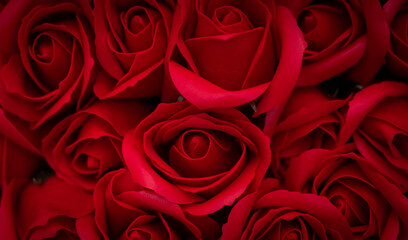 Naklejka premium Red rose wallpaper image, valentines and wedding concept background