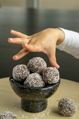 Homemade chocolate oatmeal balls (Swedish chokladbollar)