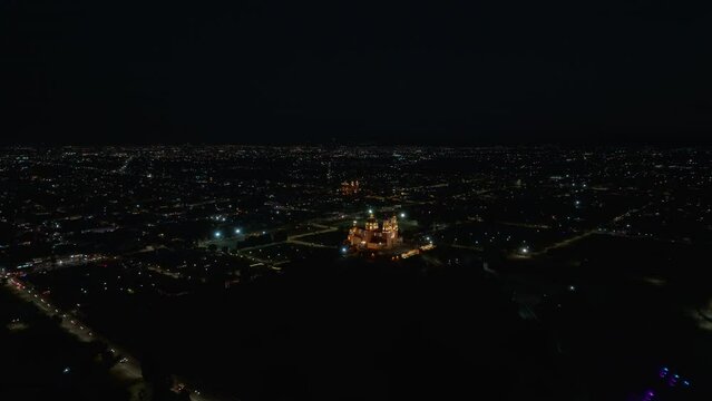 Paneo nocturno en Gran Pir&aacute;mide de Cholula