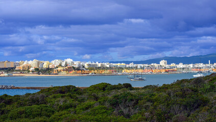Fototapeta na wymiar Portimão in Algarve (Portugal)