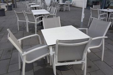 unbesetzte sitzgruppen