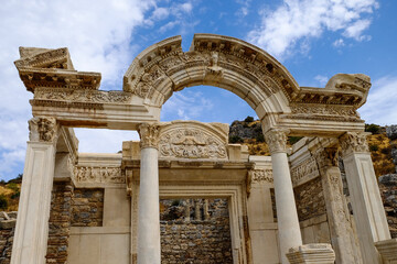 Fototapeta premium Ancient statue in the city of Ephesus, Turkey