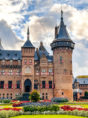 Fototapeta premium Castle De Haar or Kasteel de haar in Utrecht, Netherlands