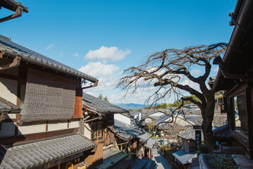 The Yasaka Pagoda(Hokanji Temple), is a popular tourist attraction, the Yasaka Pagoda, also known as Tower of Yasaka and Yasaka-no-to, is a Buddhist pagoda located in Kyoto, Japan.