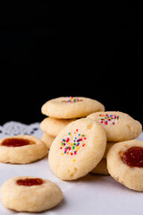 The polvoron or mantecado is a cake, generally small, made of flour.