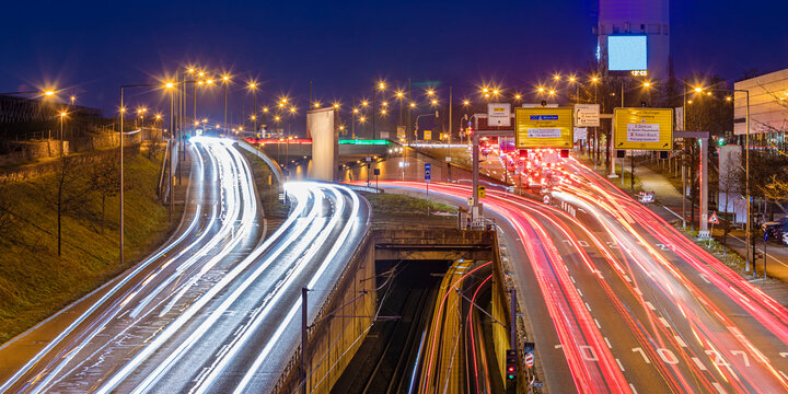 Germany, Baden-Wurttemberg, Stuttgart, Vehicle light trails on federal highways B10 and B27 at night