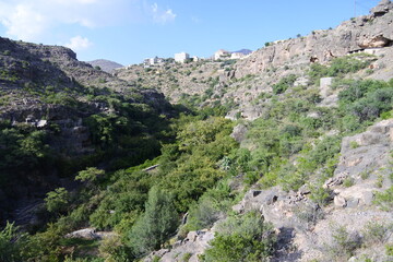 Kleine Ortschaft im Wadi Bani Habib im Oman
