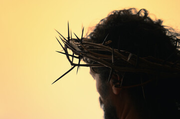 Jesus Christ with crown of thorns - 585682238