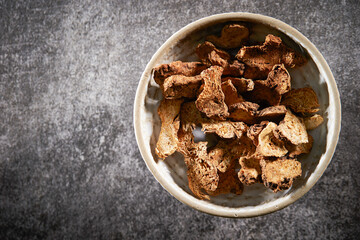 dried traditional herbs, traditional herbal medicine