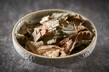 dried lotus leaf tea, traditional herbal medicine