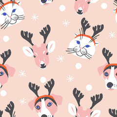 Fototapeta premium Vector seamless Christmas pattern with deer, cats and dogs in hats with horns